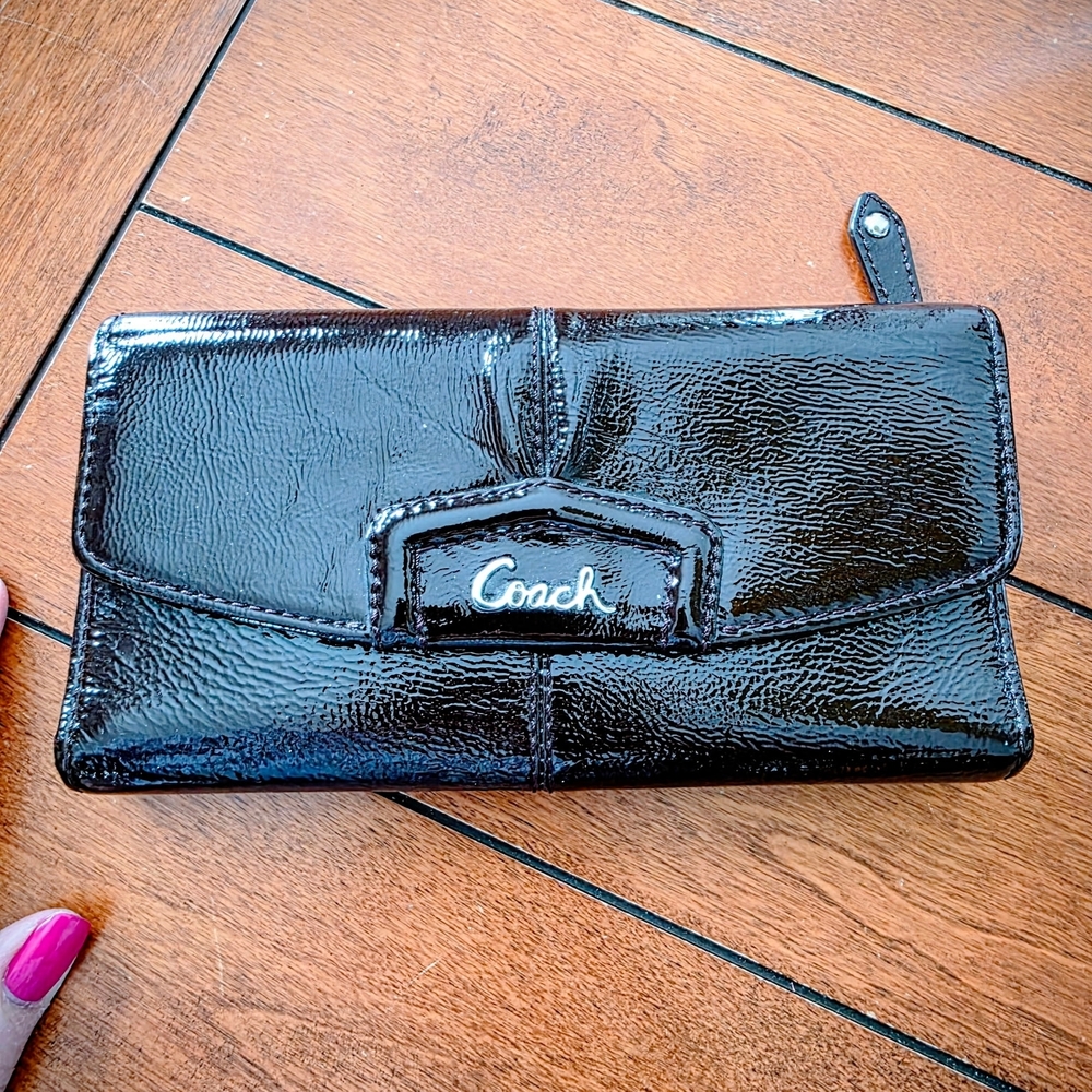 Coach Vintage Patent Wallet deep burgandy/brown